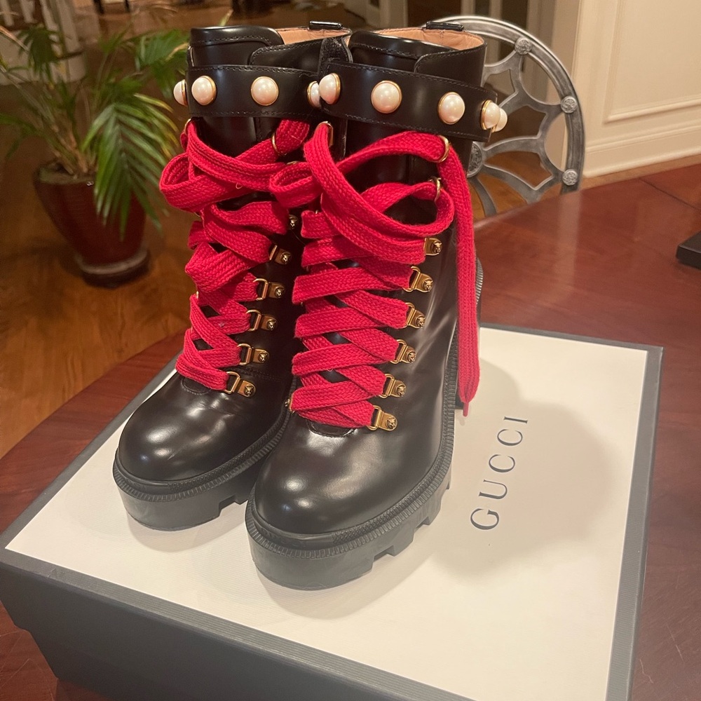 Gucci leather ankle booties - Picture 2 of 9